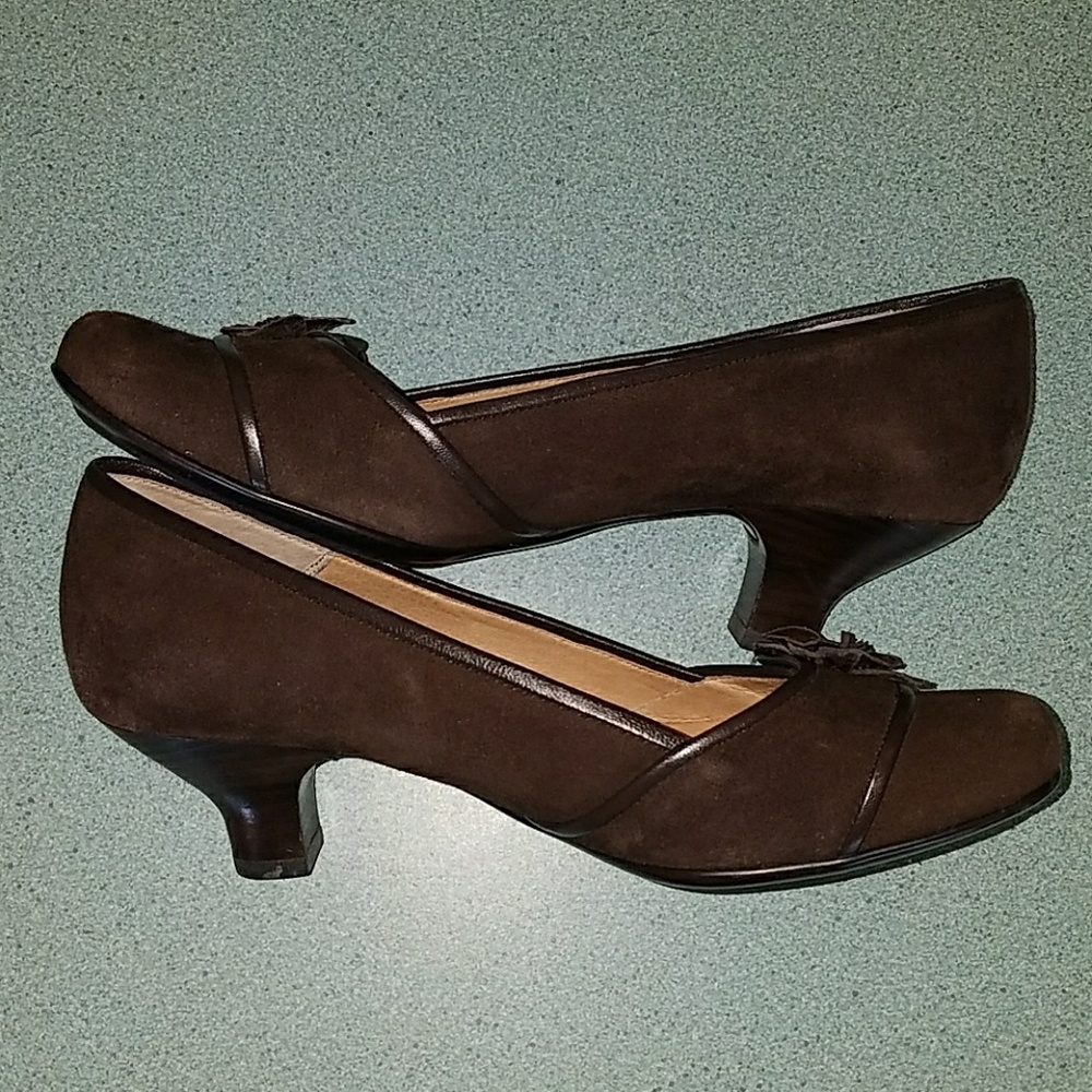 👠SOFFT SUEDE PUMPS👠
